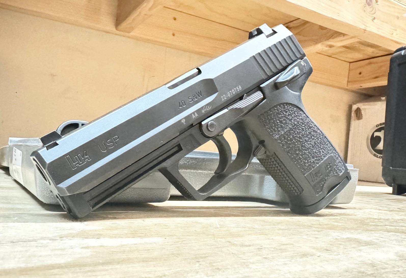 HK USP V1 40 S&W Pistol 4.25 Black - Made in Germany-img-0