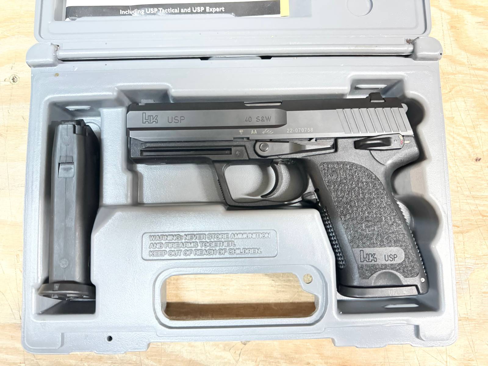 HK USP V1 40 S&W Pistol 4.25 Black - Made in Germany-img-2